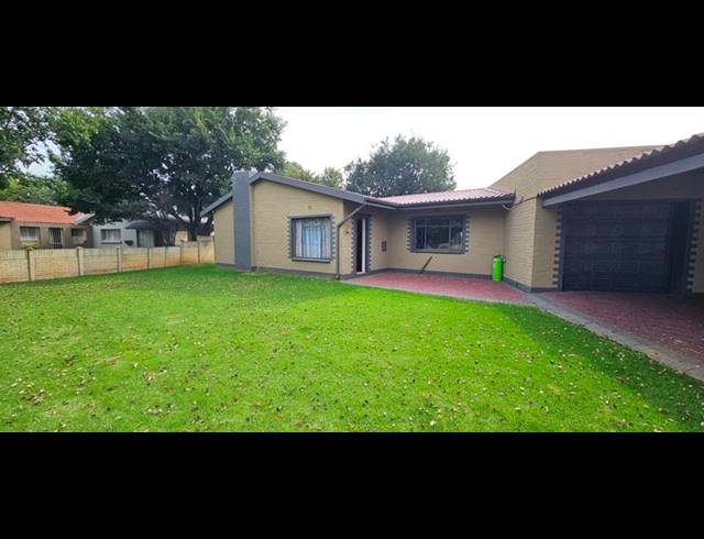 4 BEDROOM HOUSE FOR SALE IN THREE RIVERS